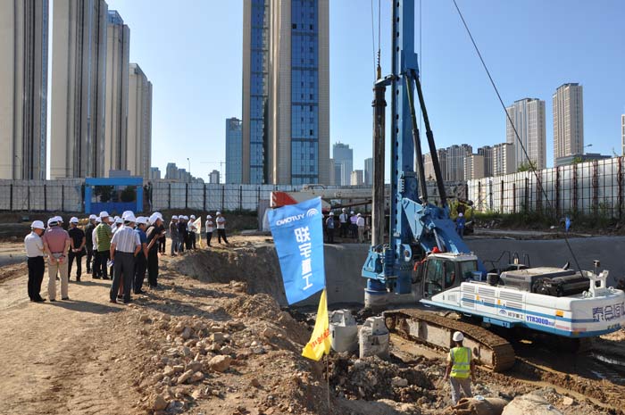 金秋送爽！百乐博重装YTR300Dmax旋挖钻机大连推介会隆重召开